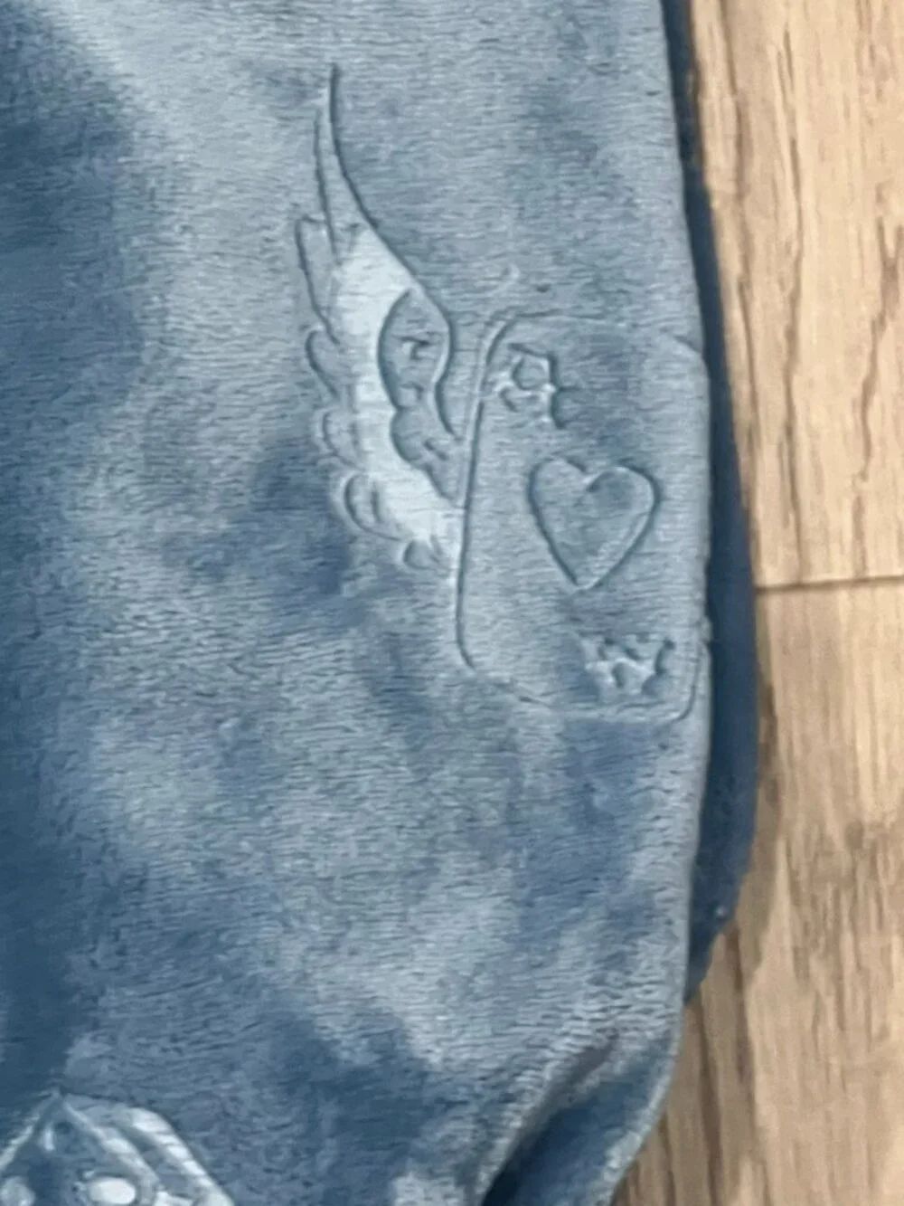 ED HARDY Blue Embossed Plush Oversized Throw Blanket 60x70 Skull Dice Cards Y2K